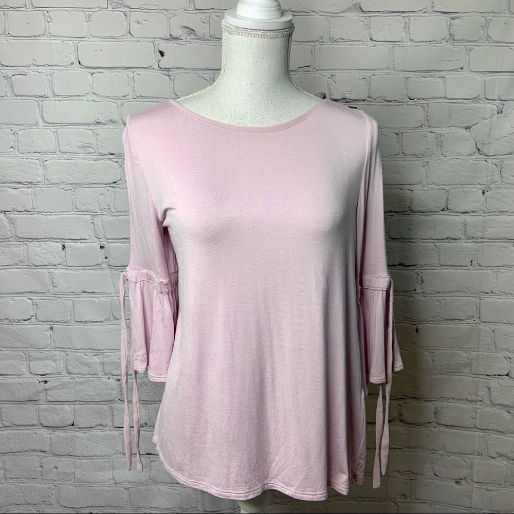 White House Black Market Top Medium